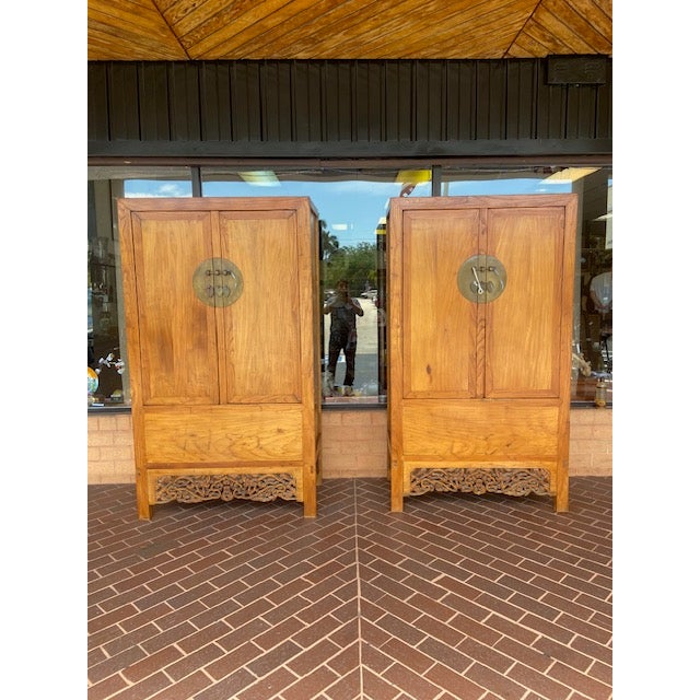 These two pieces were inspected by the collection of provincial Chinese antique furniture The antique Chinese wedding...