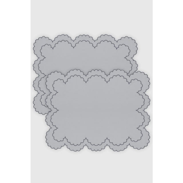 Placemat in 100% highest linen quality. Made in Spain by craftspeople since 1880.