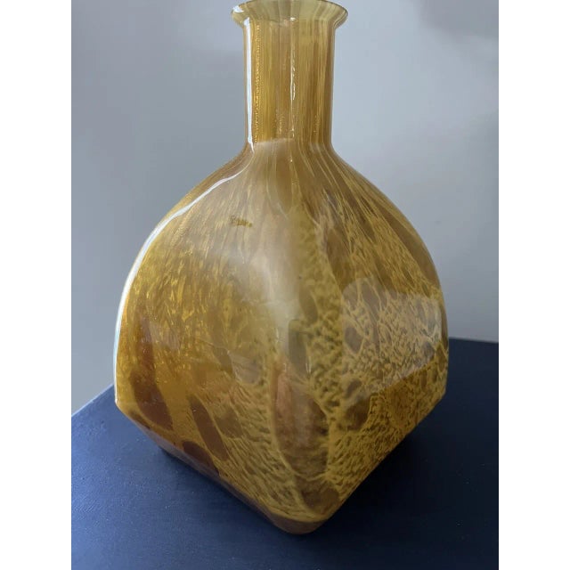 Elevate your décor with this beautiful 7¼-inch art glass vase by Maestri Vetrai of Murano, Italy. Expertly handblown by...