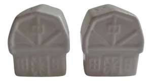 Vintage Farmhouse Barn Salt & Pepper Shaker Set- a Pair