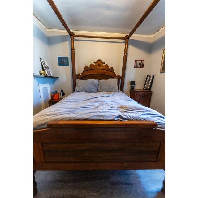 Biedermeier 19th Century Texas Biedermeier High-Tester Bed | Galveston Origin | Solid Walnut | 170-Year Provenance | Antique Double/Full For Sale - Image 3 of 15
