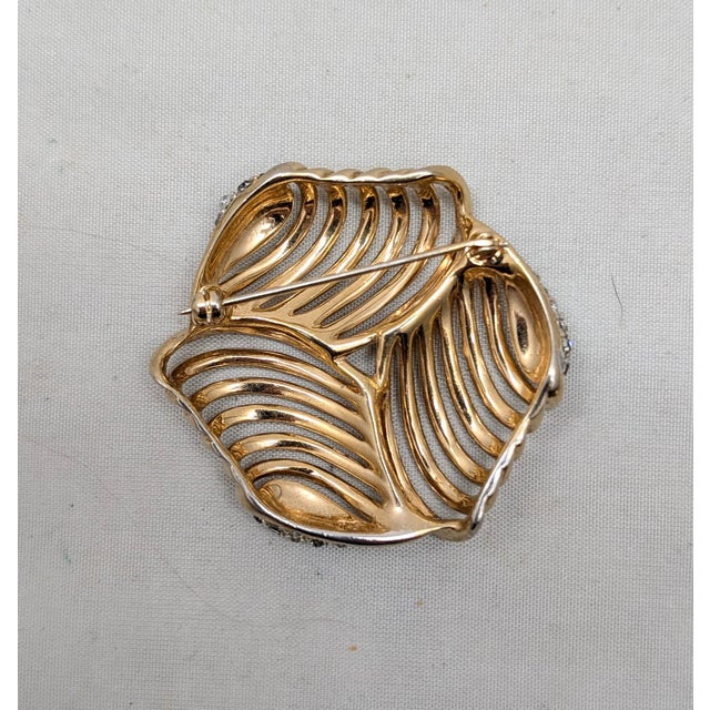Vintage C1950 Signed Boucher Goldtone Openwork Pavé Clear Rhinestones Brooch For Sale In Philadelphia - Image 6 of 9