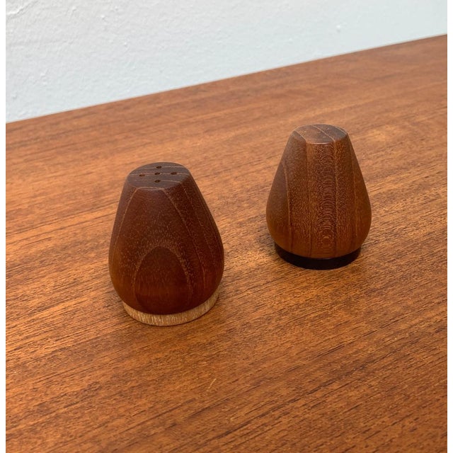 Mid-Century Danish Teak Pepper and Salt Shaker, 1960s, Set of 2 For Sale - Image 10 of 17