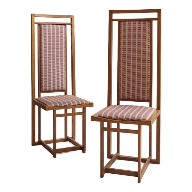 The Vintage Oak Prairie Chairs in the Style of Frank Lloyd Wright For Sale