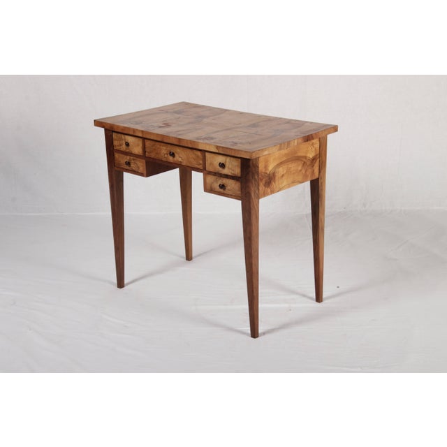 Brown Antique Biedermeier Lady's Writing Desk in Walnut, 1830 For Sale - Image 8 of 18