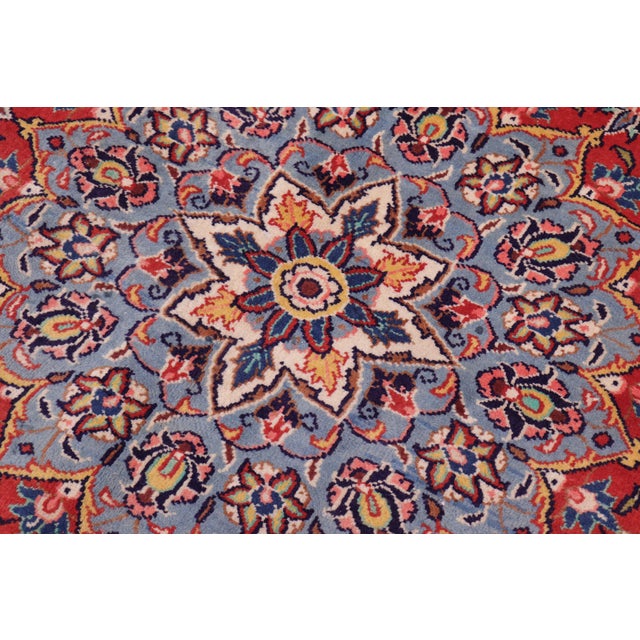 1970s 1970s Hand-Knotted Wool Rug – 9.9 X 13 Ft – Red Floral Medallion Traditional For Sale - Image 5 of 8