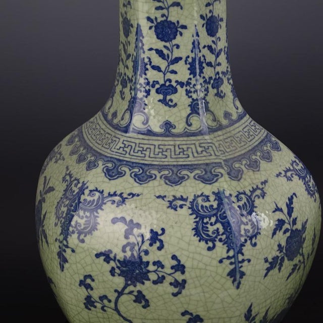 Blue Chinese Vintage Porcelain Vase Chinn Blue and White Porcelain Hexagonal Vase Hand Painted Longevity Peach Pattern For Sale - Image 8 of 8