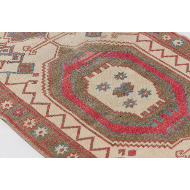 Turkish 1960s Eclectic Living Room or Kitchen Rug For Sale - Image 3 of 10