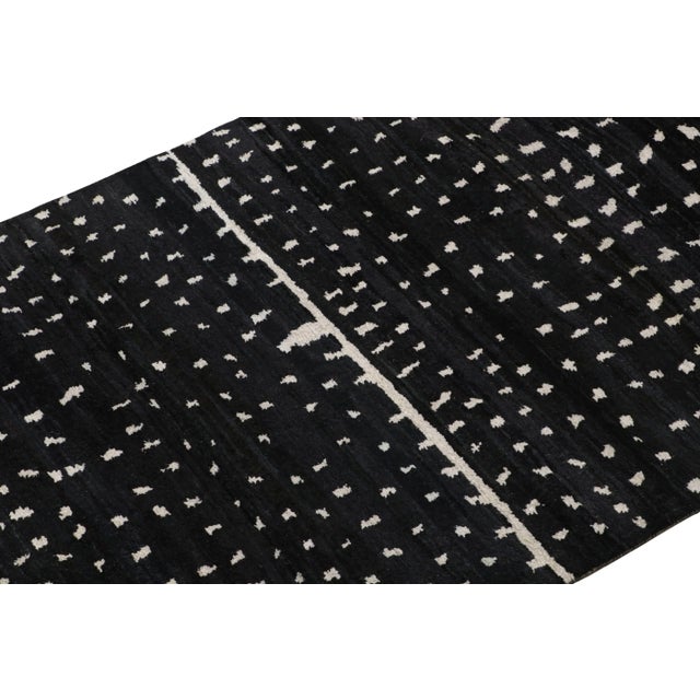 Rug & Kilim Rug & Kilim’s Modern Moroccan Style Rug in Black and White Geometric Pattern For Sale - Image 4 of 8