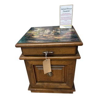 Late 20th Century Leick End Table – Decoupaged Rustic Cabin Top Complete With Dog and Rocking Chair For Sale