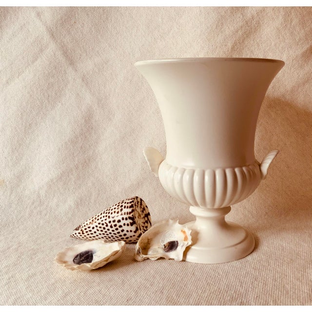 Wedgwood Rare 1930s Wedgwood Shell-Motif Urn Vase - Moonglow Glaze Perfection For Sale - Image 4 of 12