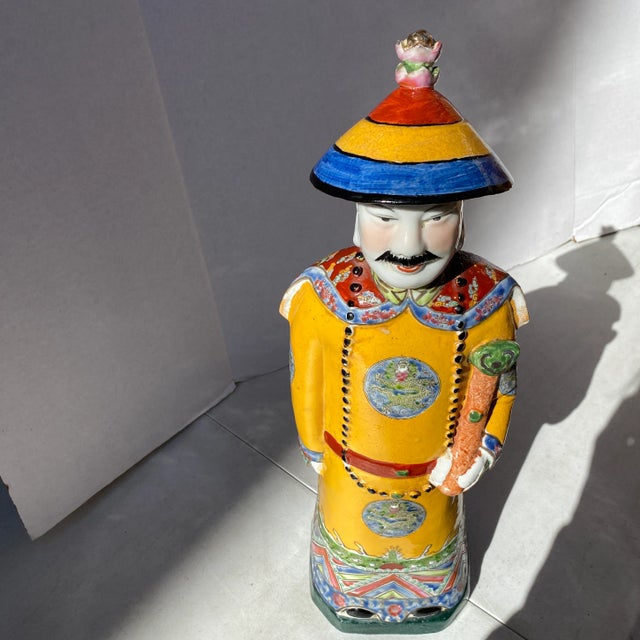 Beautifully crafted wucai statue of Chinese emperor, courtesan, or nobleman