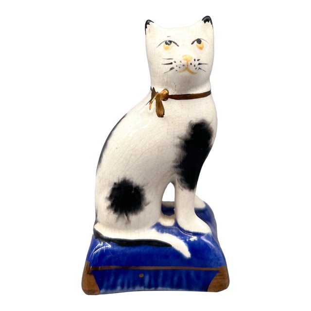 Antique Black & White Cat Figurine on Blue Base – Staffordshire Pottery Style For Sale