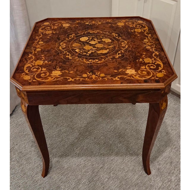 Wood Vintage F.lli Jannuzzi Sorrento Italian Marquetry 5-in-1 Game Table Set With 4 Chairs For Sale - Image 7 of 18