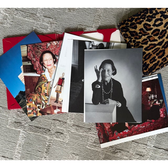 Diana Vreeland: Immoderate Style. Richard Martin and Harold Koda. Metropolitan Museum of Art, 1993. First printing....