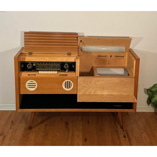 Mid-Century Modern Mid-Century German Grundig Majestic 7080 Wf Stereo Console Radio, Circa 1955-1957 For Sale - Image 3 of 12