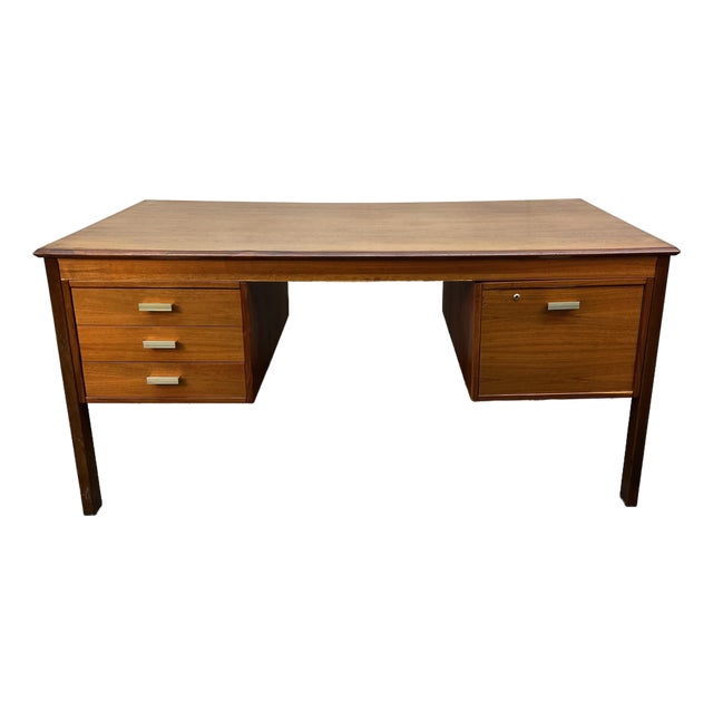 Mid 20th Century Farso Stolefabrik for Maurice Villency Mid Century Danish Teak Desk For Sale