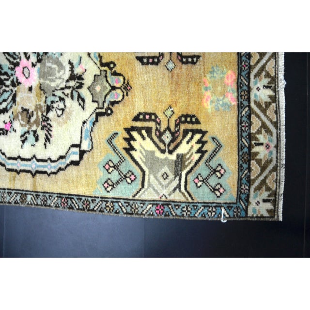 Vintage Floral Design Turkish Rug For Sale - Image 4 of 6