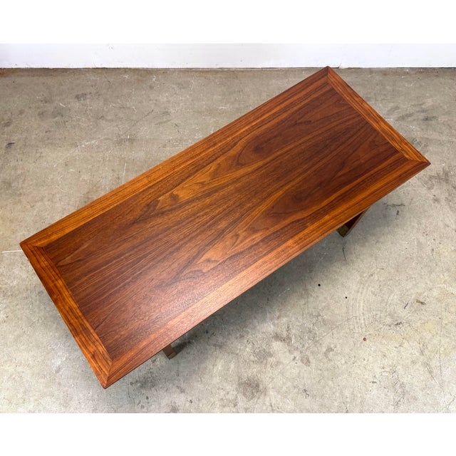 Mid Century Modern Walnut Coffee Table by Jack Cartwright for Founders Furniture 1970’s For Sale - Image 9 of 12