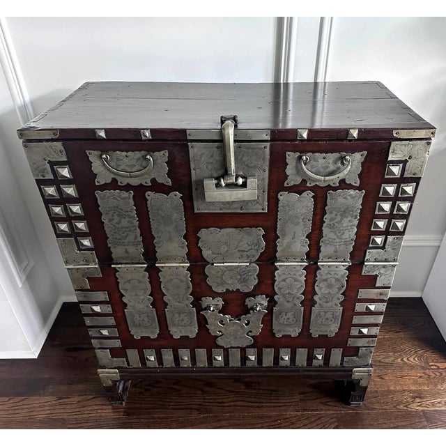 19th Century Korean Bandaji Chest Pyongyang Joseon Dynasty For Sale In Atlanta - Image 6 of 12