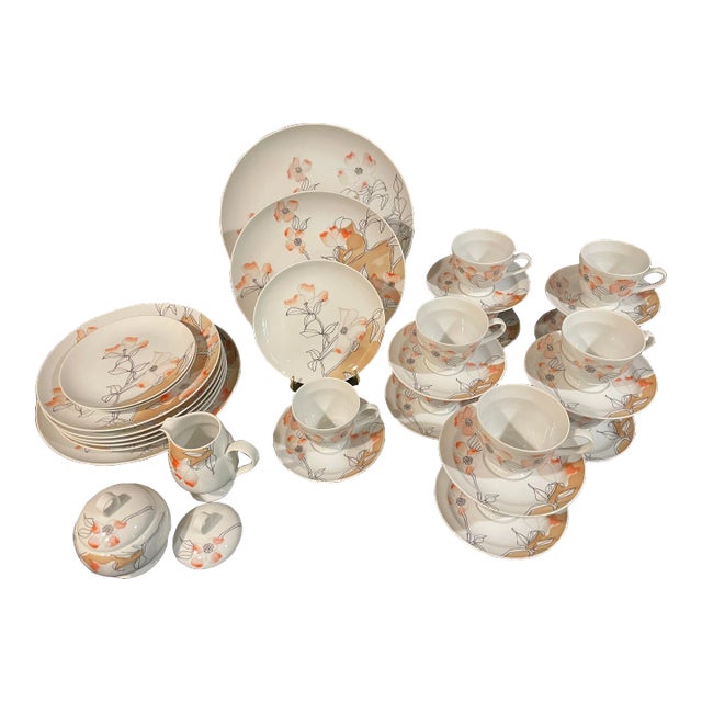 1970s “Spring Tide” Dishes Designed by Vera Neumann for Mikasa Featuring Dogwood Blossoms - Set of 37 For Sale