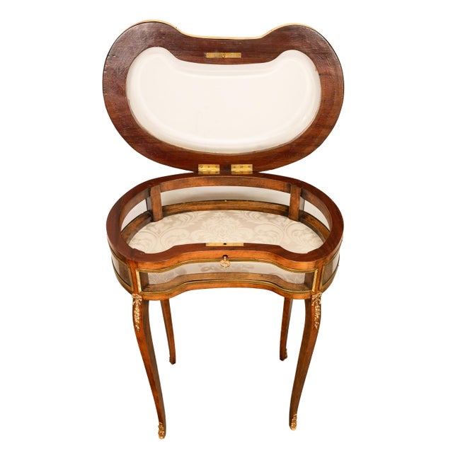 Wood Antique 19thC French Louis XV Ormolu & Walnut Bijouterie Jewelry Table Vitrine, 1880 For Sale - Image 7 of 15