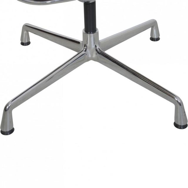 2000 - 2009 EA208 Softpad Chair in Nevada Coffee Aniline Leather by Charles Eames, 2007 For Sale - Image 5 of 16