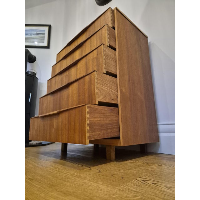 Mid-Century Teak Chest of Drawers attributed to Austinsuite, 1960s For Sale - Image 11 of 17