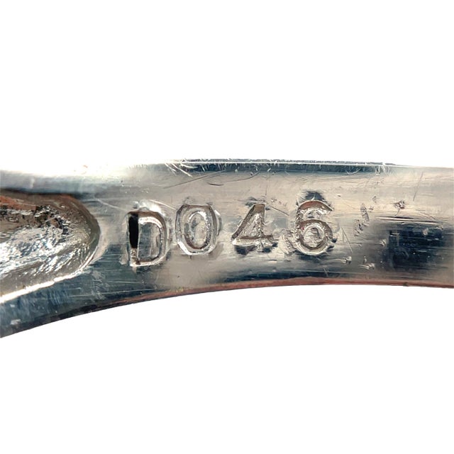 Metal Platinum 1.02 Carat Weight Emerald & Diamond Halo Ring, Size 7 For Sale - Image 7 of 7