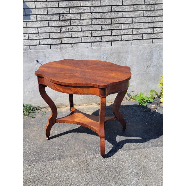 19th Century American Empire Flame Mahogany Center Table. For Sale - Image 15 of 18
