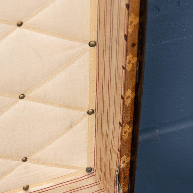 Antique Trunk in Woven Canvas from Louis Vuitton, 1890 For Sale - Image 15 of 18