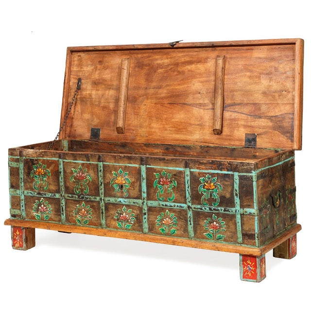 Vintage Floral Blanket Chest, 1920s For Sale - Image 4 of 7