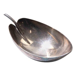 Modernist Silver-Plated Leaf-Form Serving Dish or Nut Bowl, 1960s For Sale