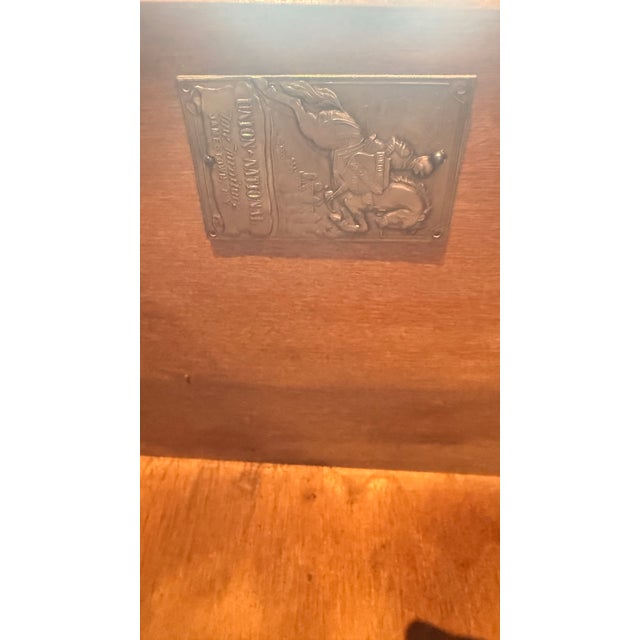 1970s Chinoiserie Black Lacquer Breakfront Cabinet by Union National For Sale - Image 12 of 12