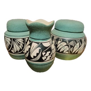 Mitzi Drake Navajo Sand Pottery 3Pc. Jar Set For Sale