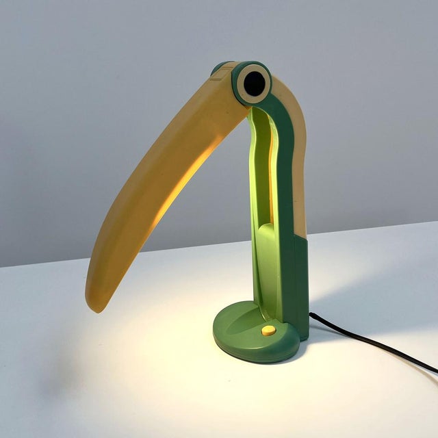 Postmodern Sea Green and Yellow Toucan Lamp by H.T. Huang for Huanglite, 1980s For Sale - Image 3 of 9