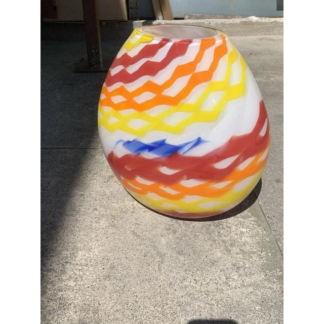 Abstract Vase in Milky White Murano Glass with Colored Reeds from Simoeng For Sale - Image 6 of 10