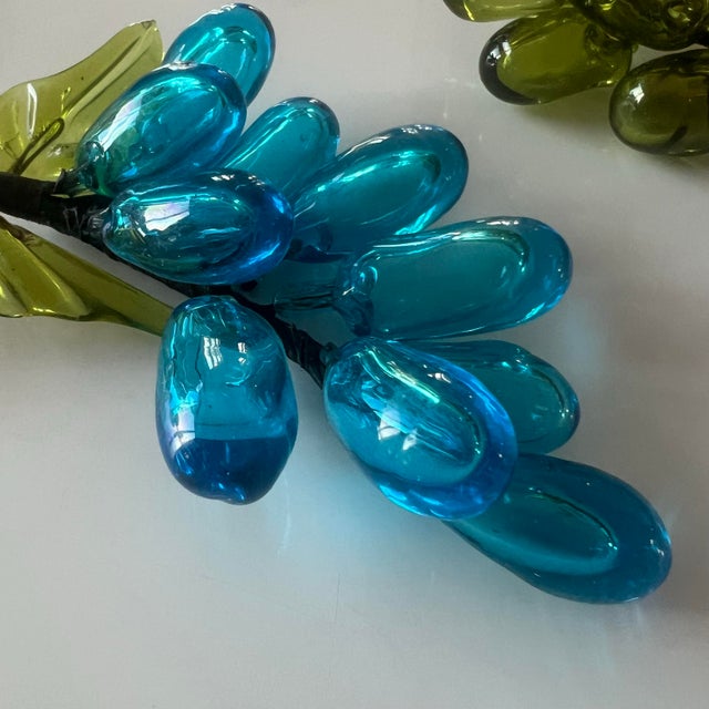 Set of Two Vintage Blown-Glass Grape Clusters. For Sale In Charleston - Image 6 of 9
