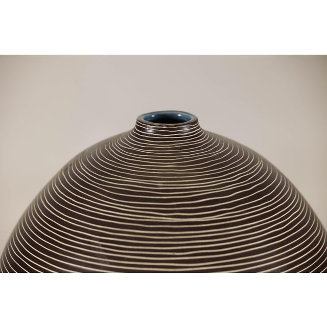 Large Artisan Ceramic Vase with Fine Linear Decoration in Brown and Cream For Sale - Image 16 of 16