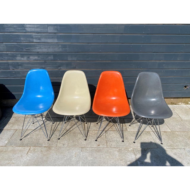 Vintage Fiberglass DSR Eiffel Chairs by Charles and Ray Eames for Herman Miller, 1950s, Set of 4 For Sale - Image 16 of 16