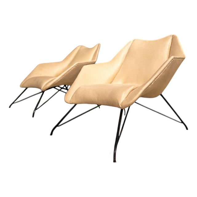 Pair of "Concha" Armchairs in Iron and Leather, Carlo Hauner, 1950s For Sale