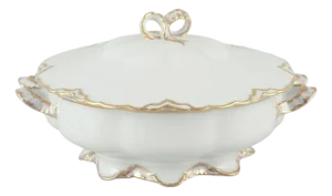 Haviland Round White Porcelain Tureen with Lid. 1930s