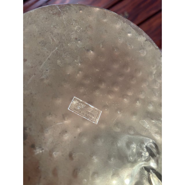 English Mid 20th Century Brass Umbrella Stand With Lion Head Doorknocker Side Handles For Sale - Image 3 of 6