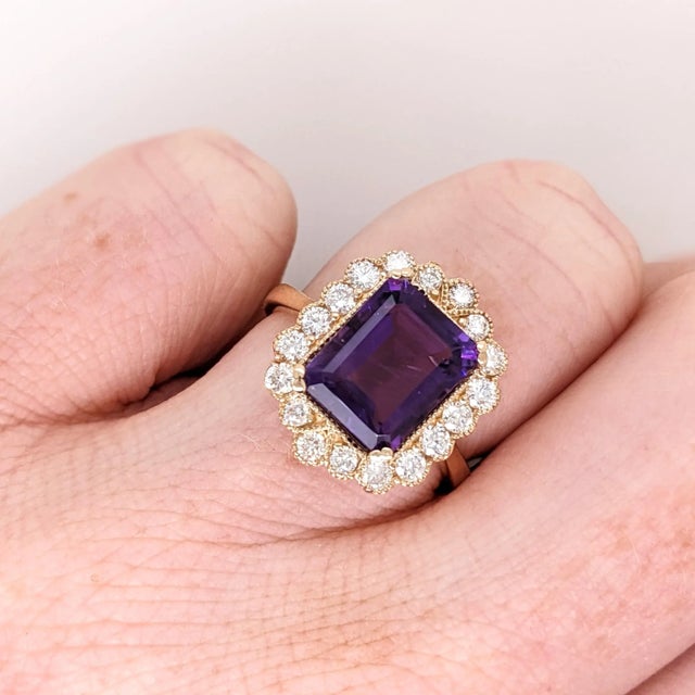 3.1ct Amethyst Ring with Earth Mined Diamonds in Solid 14K Yellow Gold EM 11x8mm For Sale In Columbus - Image 6 of 10