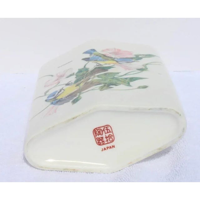 Japanese Mid-Century Japanese Porcelain Vase For Sale - Image 3 of 6