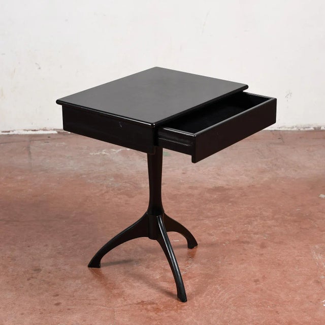 The Shakers 29 Coffee Table in Black For Sale - Image 3 of 9