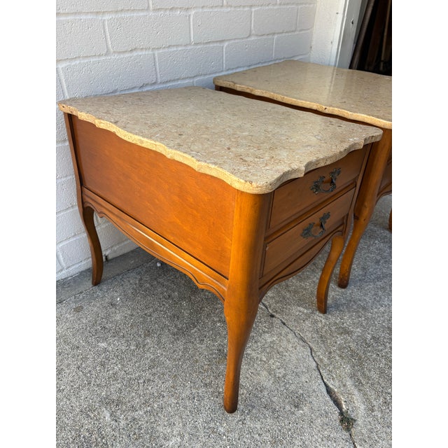 1960s Pair of Vintage French Provincial-Style Wood End Tables or Nightstands Featuring Scalloped Stone or Marble-Style Tops and Curved Cabriole Legs For Sale - Image 5 of 10