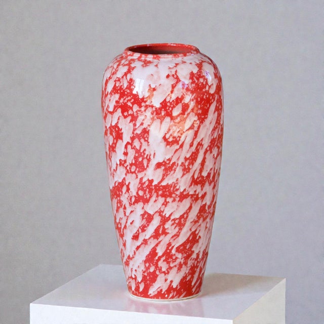 Red Large French Handcrafted Vase with Speckled Red Enamel, 1960 For Sale - Image 8 of 8