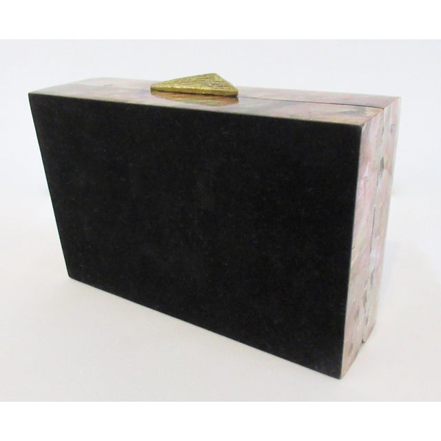 Pen Shell & Pink Mother of Pearl Lidded Decorative Box With Brass Handle For Sale - Image 12 of 12