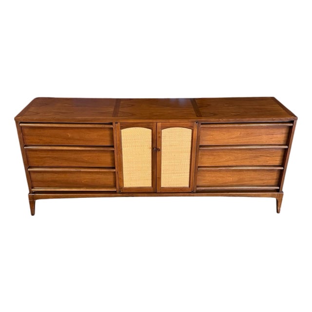 Vintage Mid Century Modern 1960s Lane Rhythm Walnut Dresser For Sale